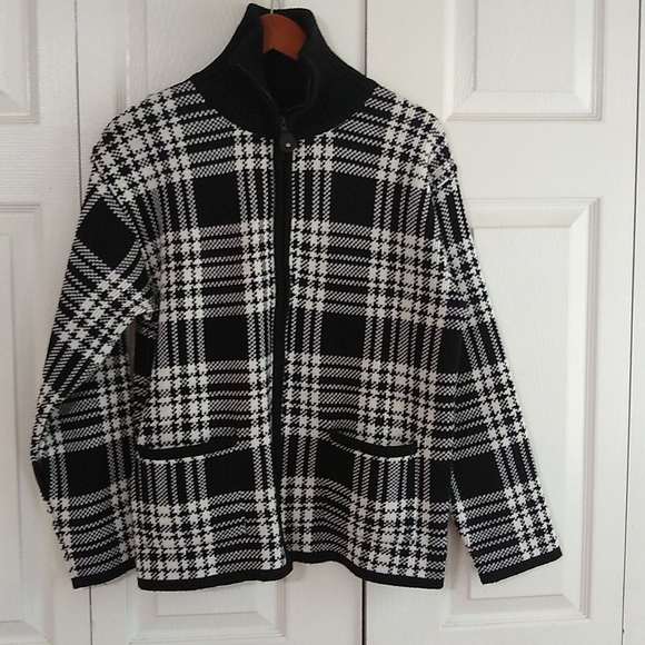 Buffalo check zip front front pockets size large - Picture 1 of 11